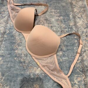 Jessica Simpson Nude Bra